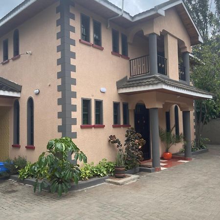 Palm Nest - Near Jkia Hotel Syokimau Exterior photo